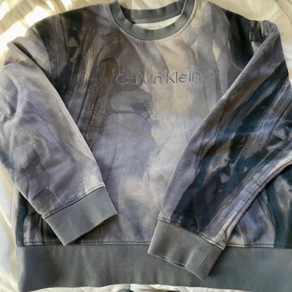 CALVIN KLEIN SWEATSHIRT, SIZE M